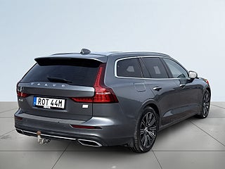 Volvo V60 Recharge T6 AWD Drag/Kamera/P&M-Värm/LED-ramp/S&V-Däck