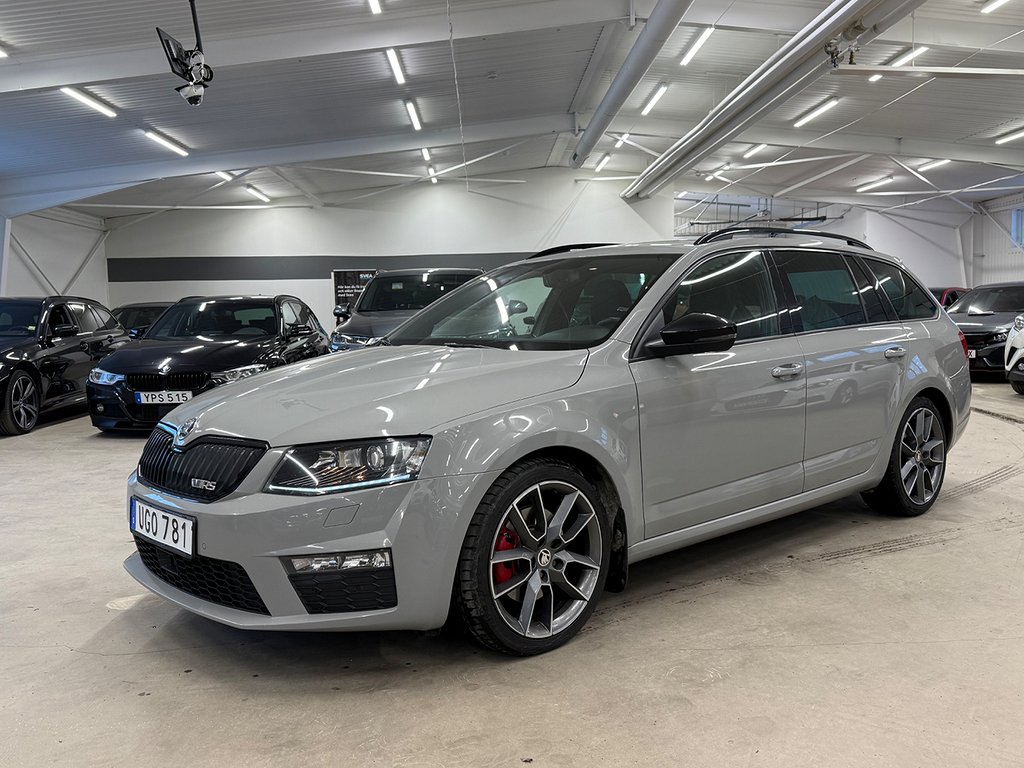 Skoda Octavia RS 4x4 2.0 TDI 4x4 PREMIUM SKINN D-VÄRM DRAG