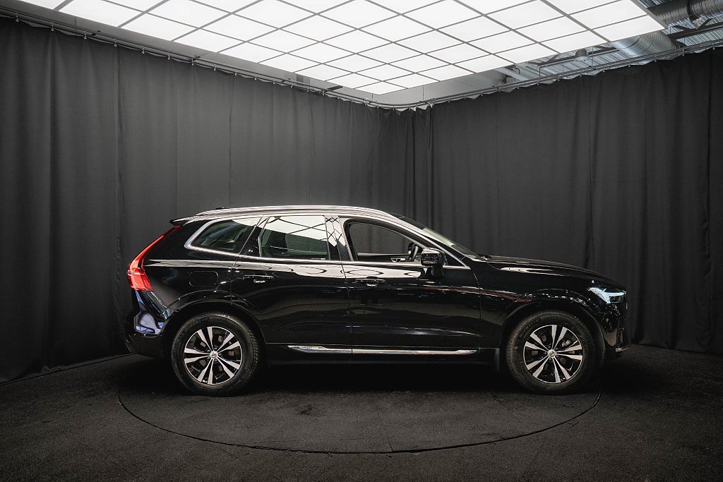 Volvo XC60 Recharge II T6 AWD DRAG LÄDER 360 PANO H/K EL-STOL MOMS