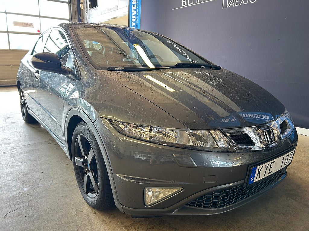 Honda Civic 5-dörrar 1.8 i-VTEC Automat Sport 