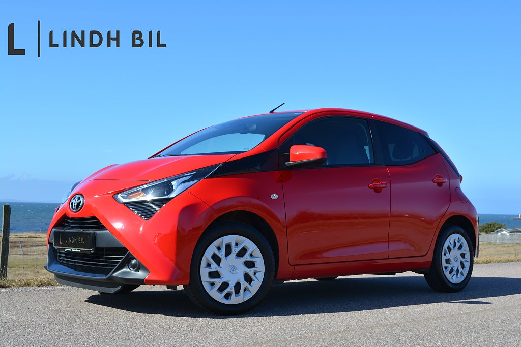 Toyota Aygo 1.0 VVT-i 72HK X-PLAY 5-DÖRRAR KAMERA APPLE CAR PLAY +