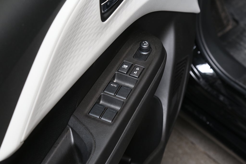 Suzuki Swift Hybrid Automat Kamera I Keyless I Navi I CarPlay I Drag 2025