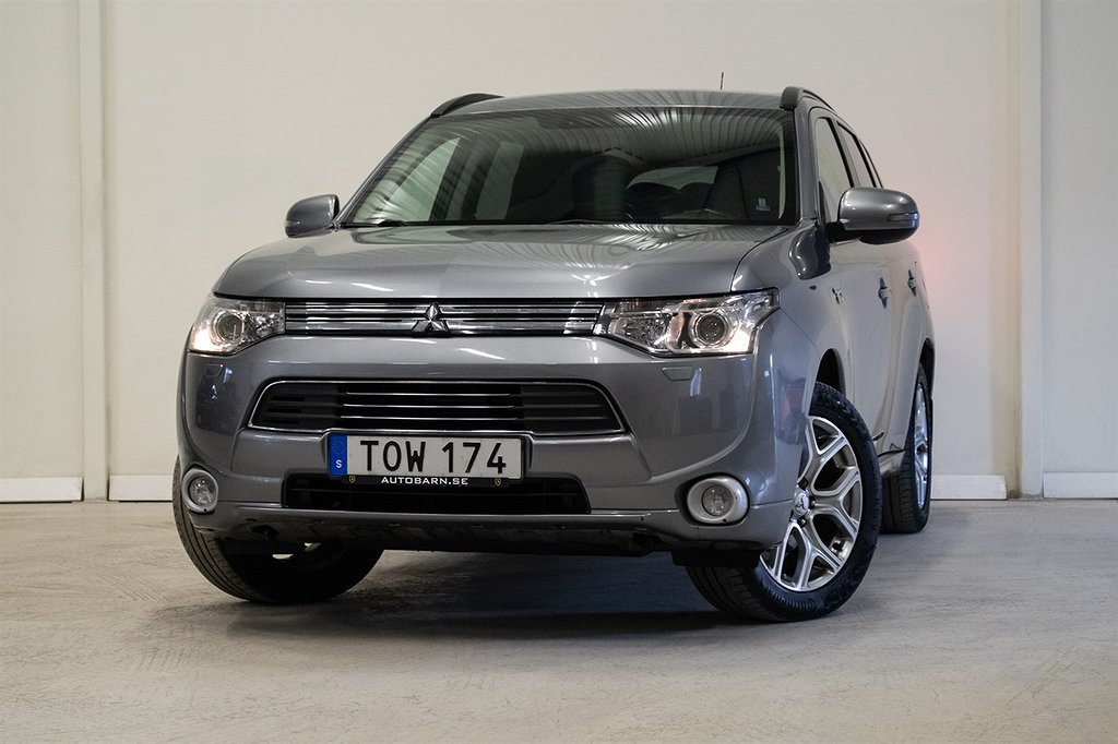 Mitsubishi Outlander PHEV CVT Business Skinn B-kamera Drag 203hk