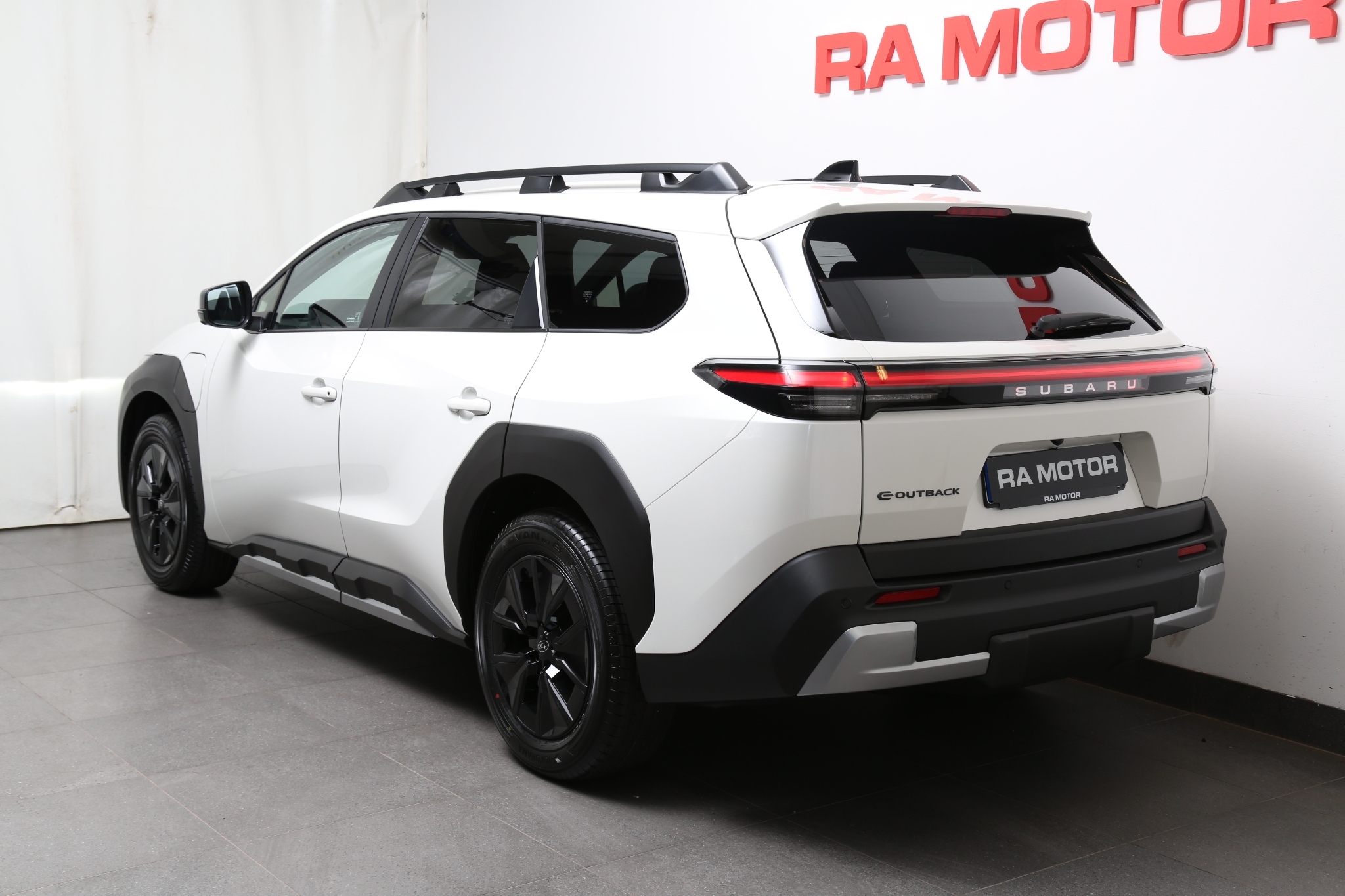 Subaru E-Outback 74.7 kWh AWD LIMITED 2027, bild 3/10