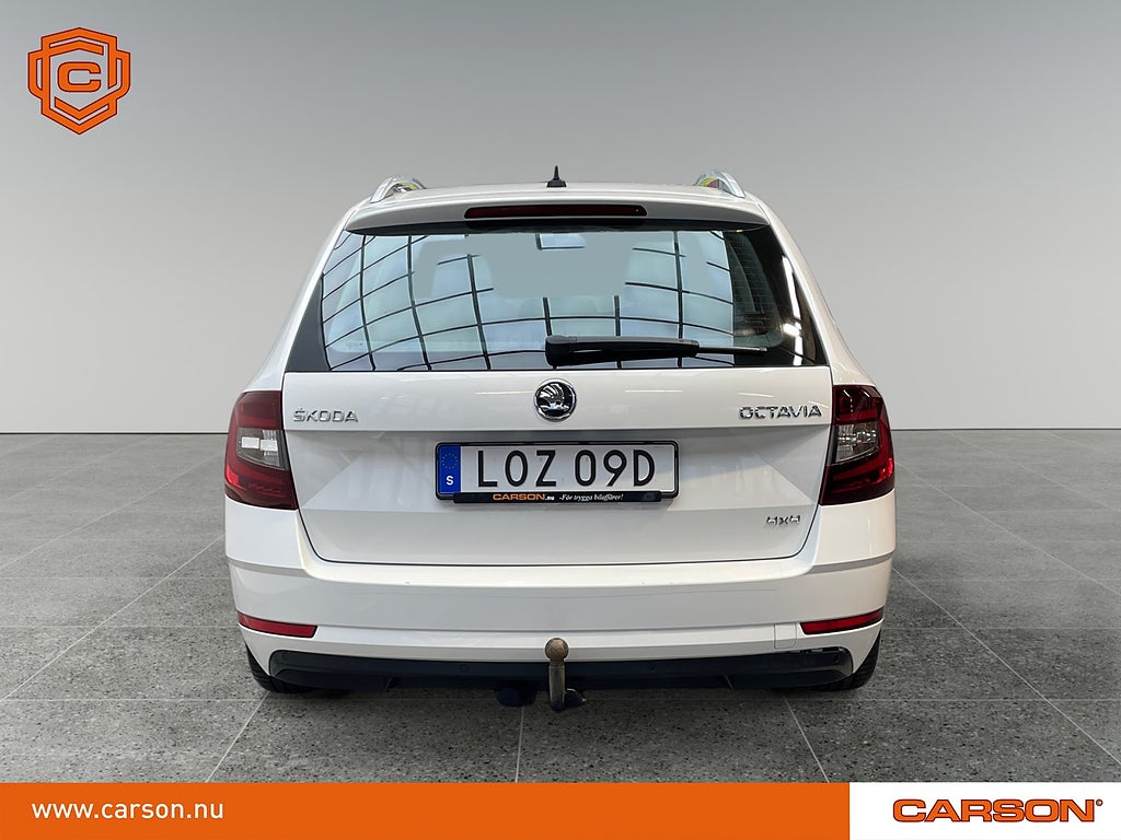Skoda Octavia Kombi 2.0 TDI SCR 4x4 Style Värmare AppCarplay Dragkrok