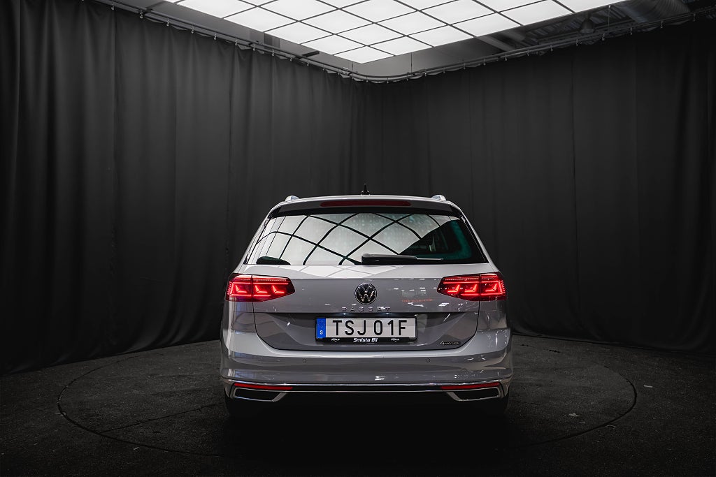 Volkswagen Passat TDI 4M PANO D-VÄRMARE DRAG KAMERA MATRIX 1-ÄGARE MOMS