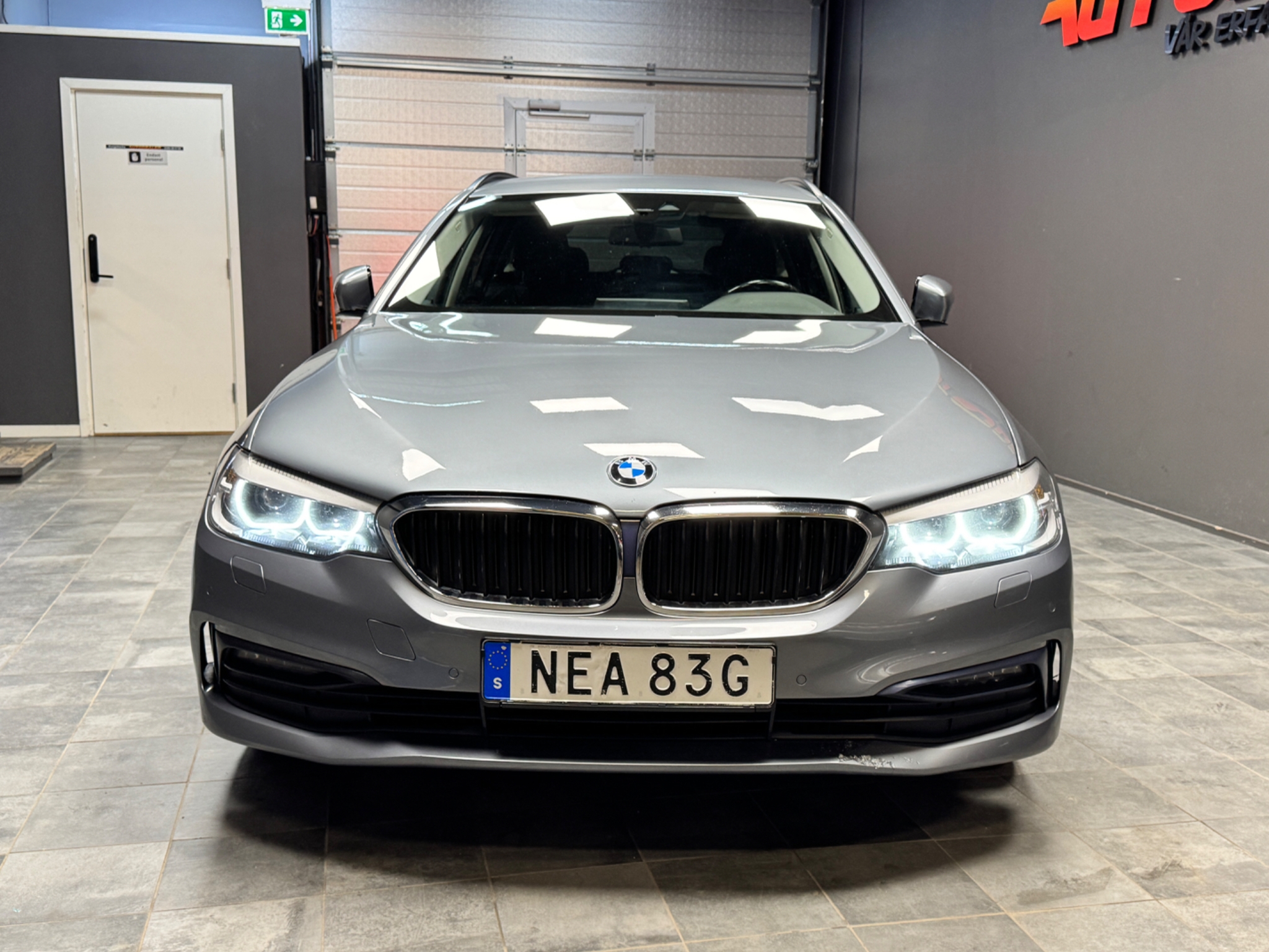 BMW 520 2019, photo 7/10