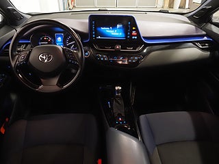 SUV Toyota C-HR 16 av 20