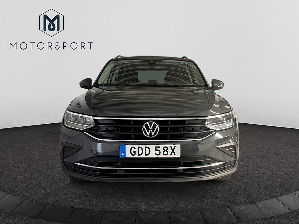 Volkswagen Tiguan 150hk Aut Dragkrok Adap-fart Carplay Backkamera Värmare bild 9