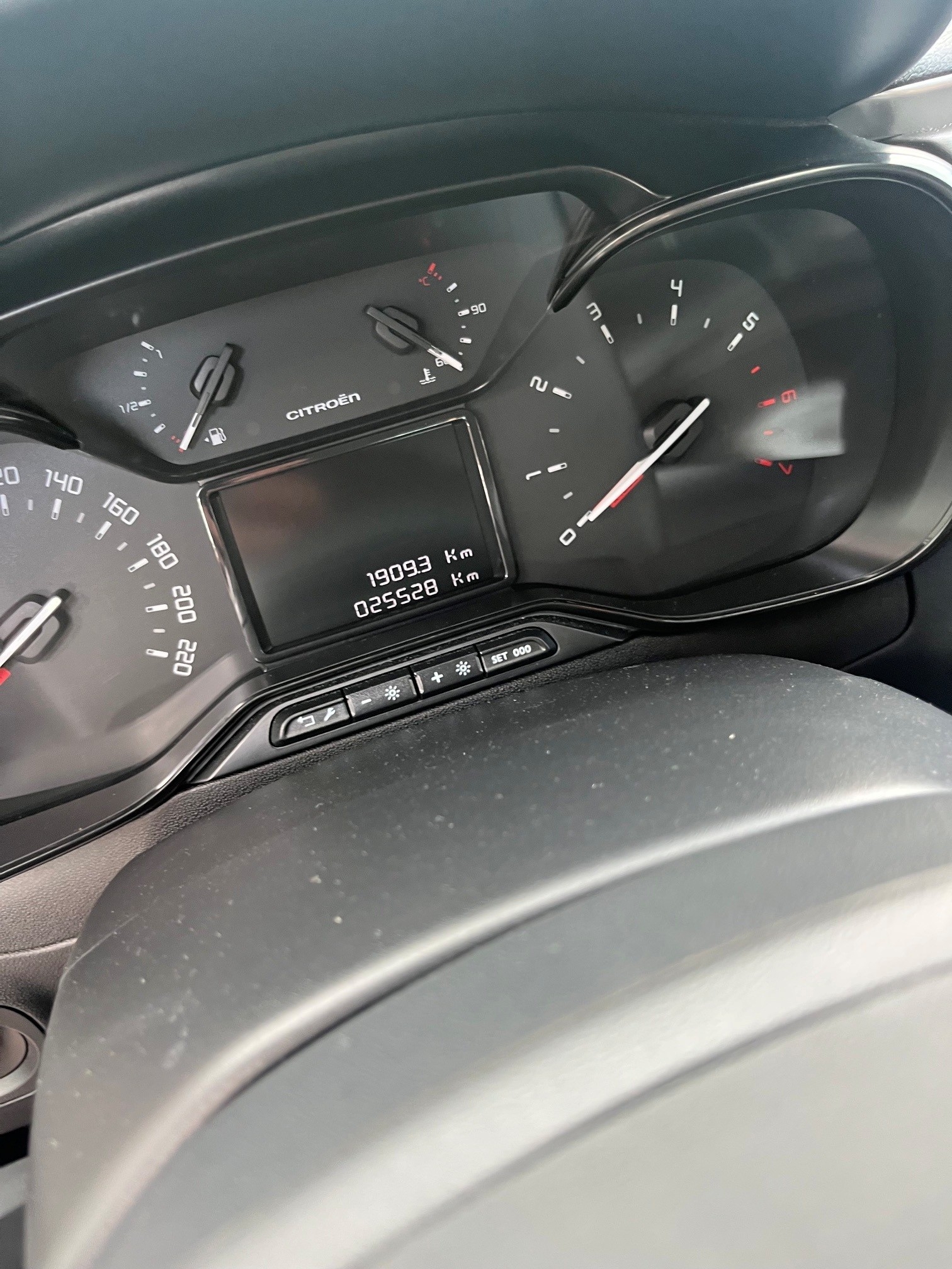 Citroen C3 1.2 PureTech 83 Shine Euro 6 2021, photo 5/37