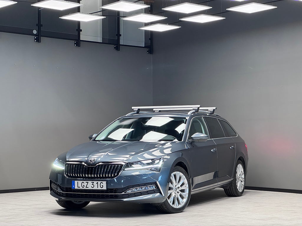 Skoda Superb iV Kombi Business Edition / Drag / Värmare 