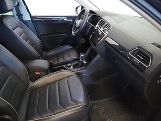 SUV Volkswagen Tiguan 12 av 25