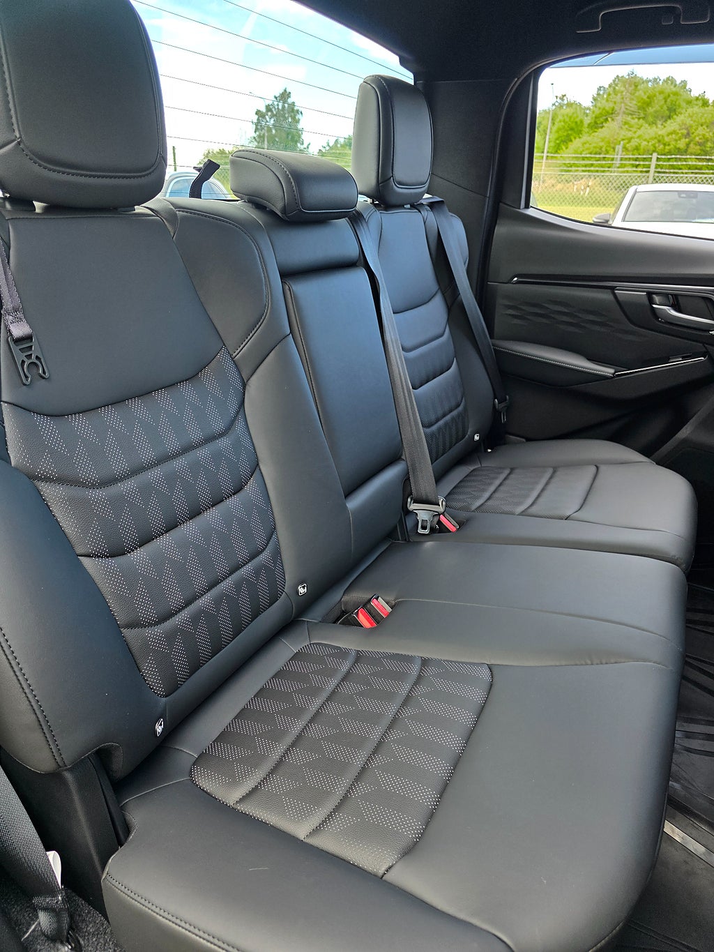Isuzu D-Max XRX Double Cab CNG Låg skatt Snabb lev Ny modell - bild 14