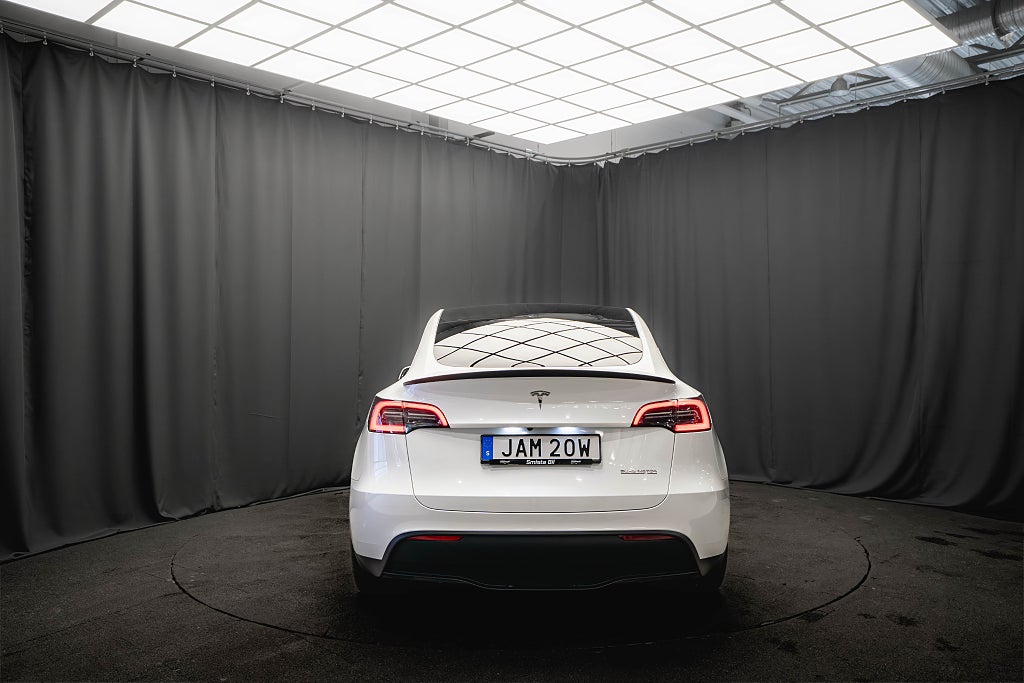 Tesla Model Y Performance AWD DRAG PANO 21' LÄDER 93%SoH 1-ÄGARE MOMS