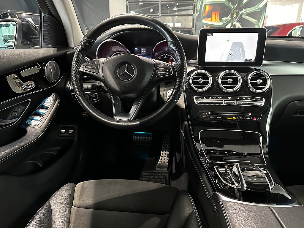 Mercedes-Benz GLC 350 d Coupé 4MATIC AMG Värmare Drag 258hk - bild 15