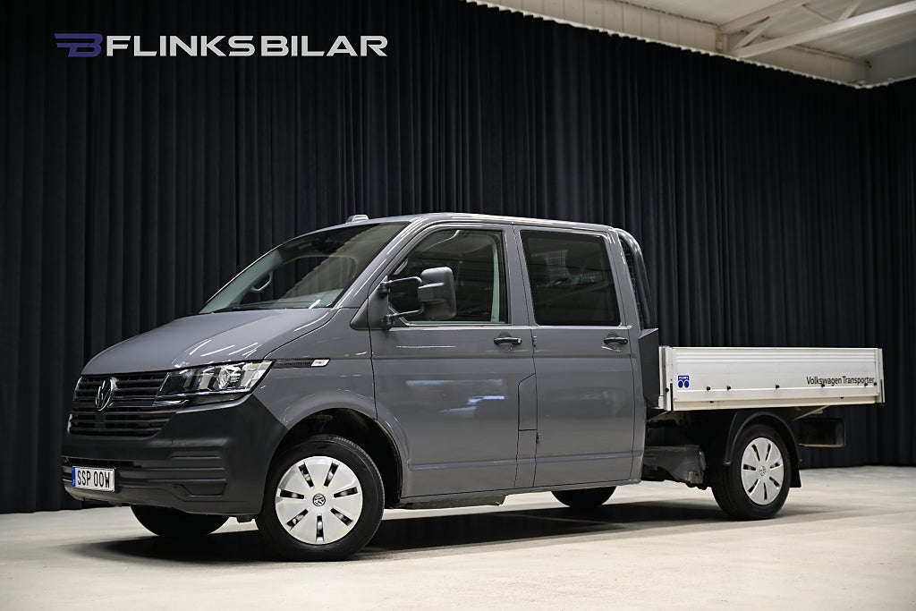 Volkswagen Transporter TDI 110HK Dubbelhytt|Flakbil|5-Sits|Drag|Värmare|Moms