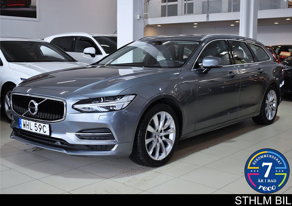 Volvo V90 Recharge T8 AWD Momentum Navi Drag VOC 4,95%ränta