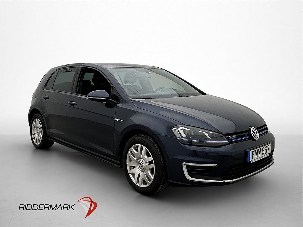 Volkswagen Golf GTE 204hk Dragkrok Värmare Navi CarPlay