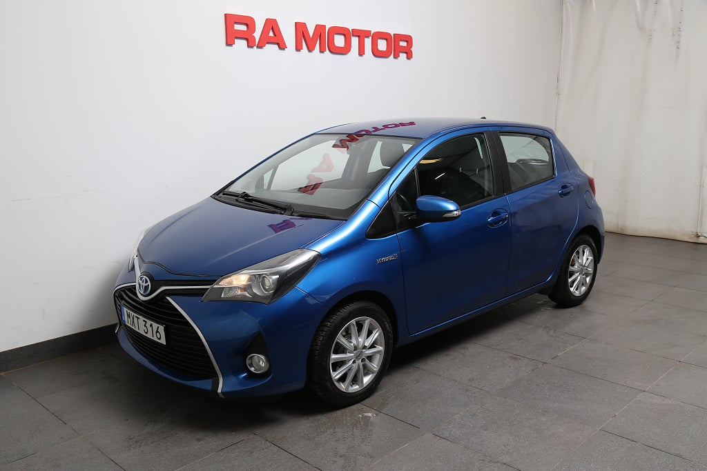 Toyota Yaris 1,5 VVT-i Hybrid e-CVT Active Kamera Motorvärmare 2015