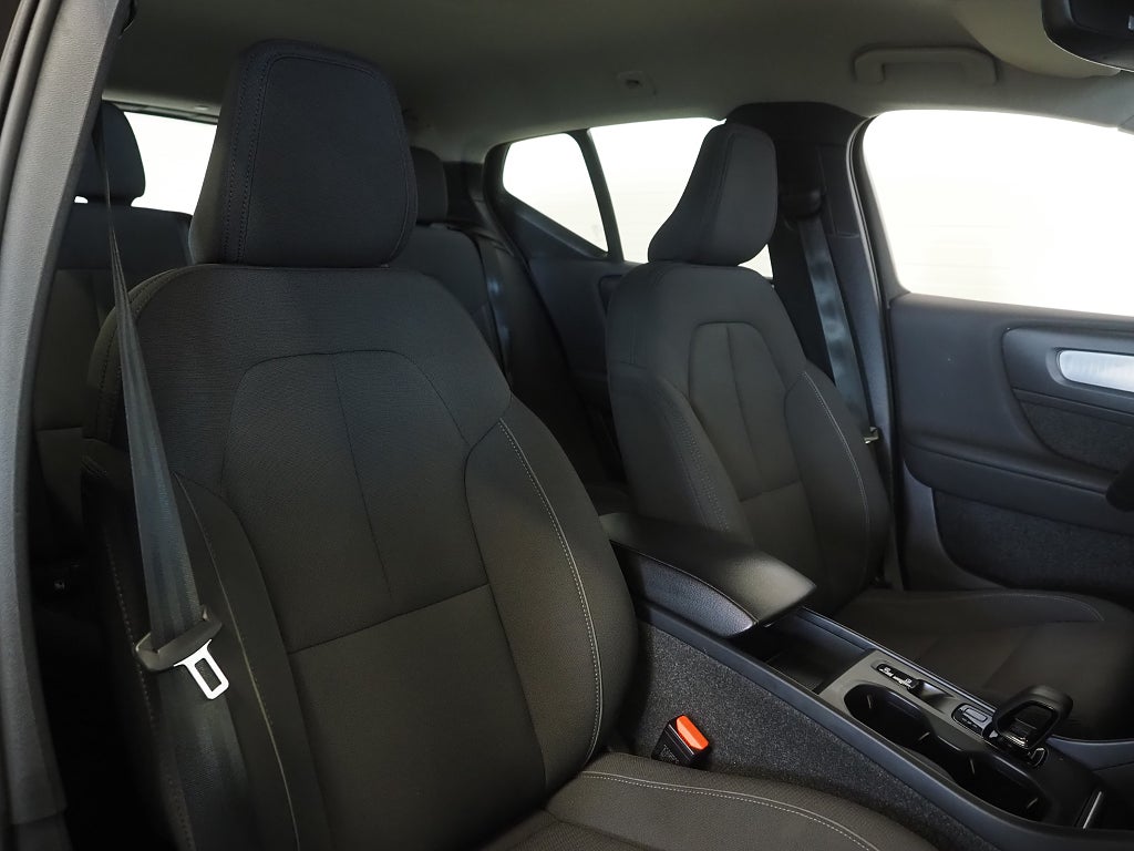 Volvo XC40 Recharge T4 DCT Inscription Expression Kamera ACC 2022