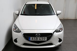 Halvkombi Mazda 2 6 av 23