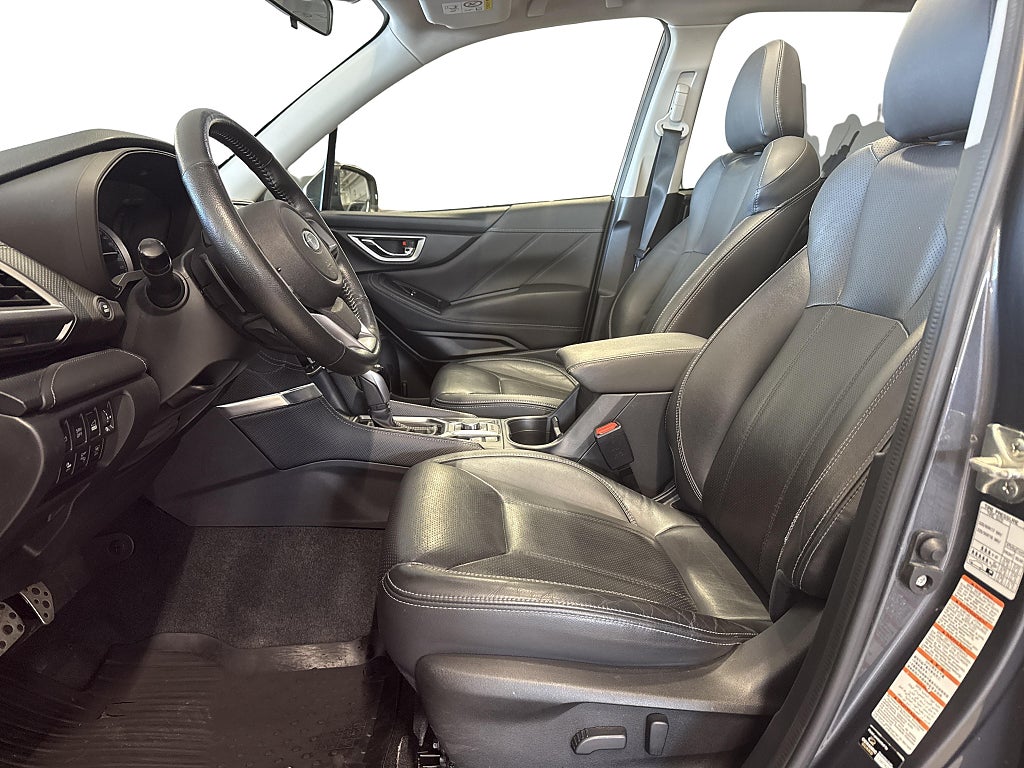 Subaru Forester 2.0 Summit e-Boxer Lineartronic  Euro 6