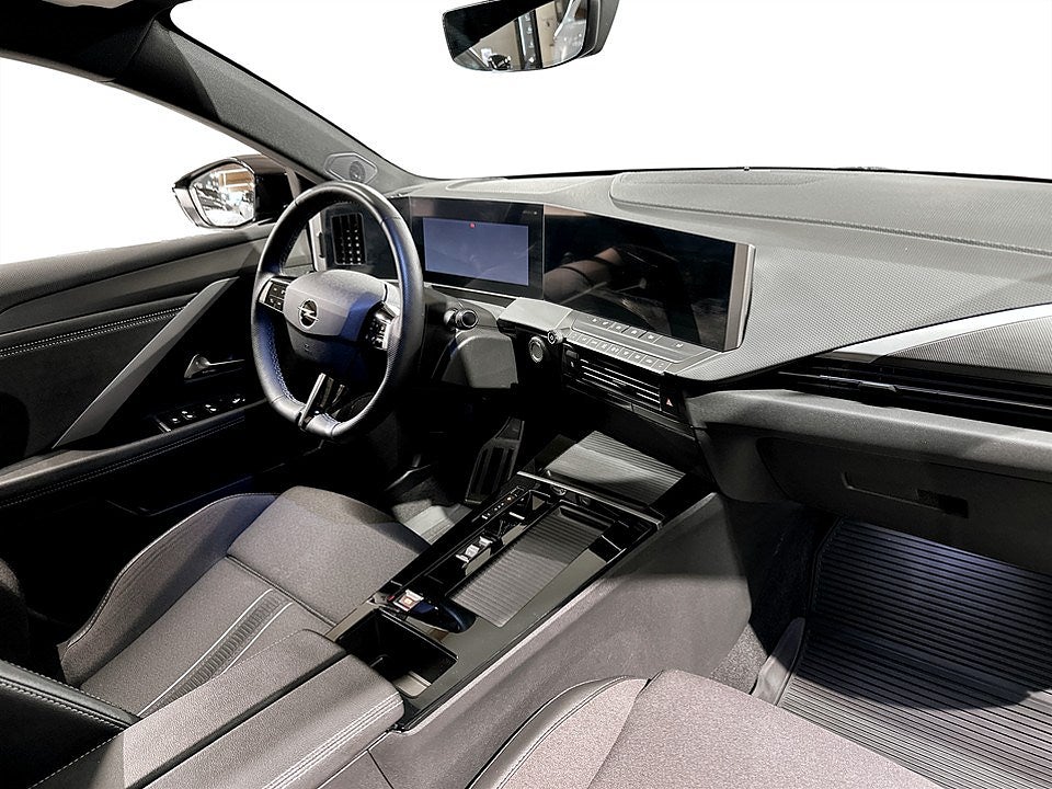 Bild på Opel Astra 5D GS 1.2 PT 1.2 130hk Aut - 360-KAMERA, CARPLAY