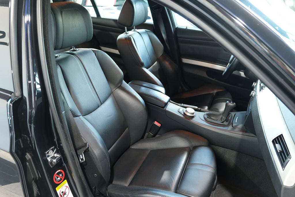 BMW M3 2008 - miniatyr 12