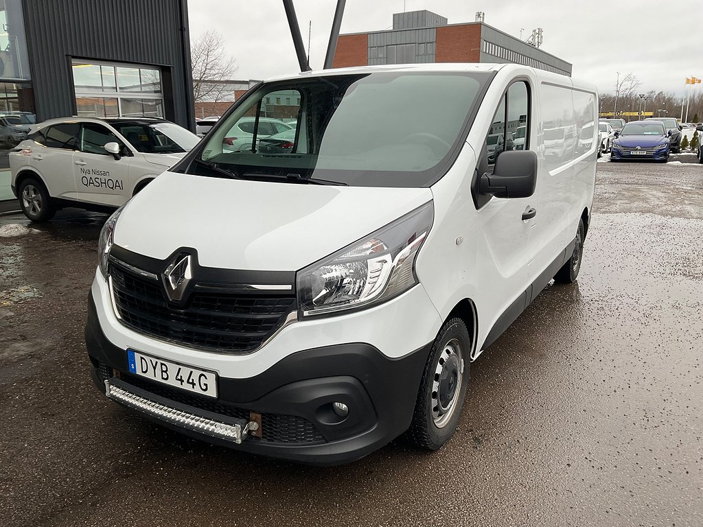 Renault trafic 2,0 dCi skåp L 2 179 900 kr ex moms