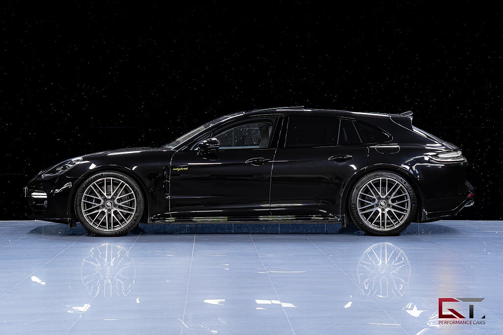 Porsche Panamera 4S E-Hyb ST SportDesign Bur3D 21" Kolfiber Pano 18-vägs