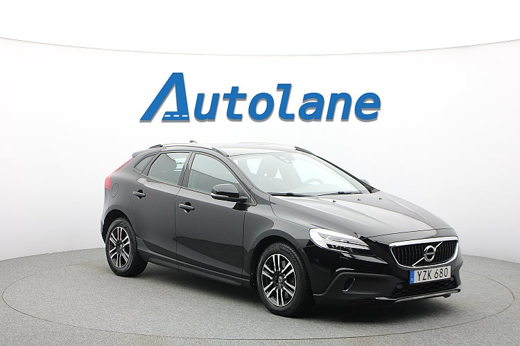 Volvo V40 Cross Country D2 Momentum  Värmare Sommarkampanj 4,99% 120hk