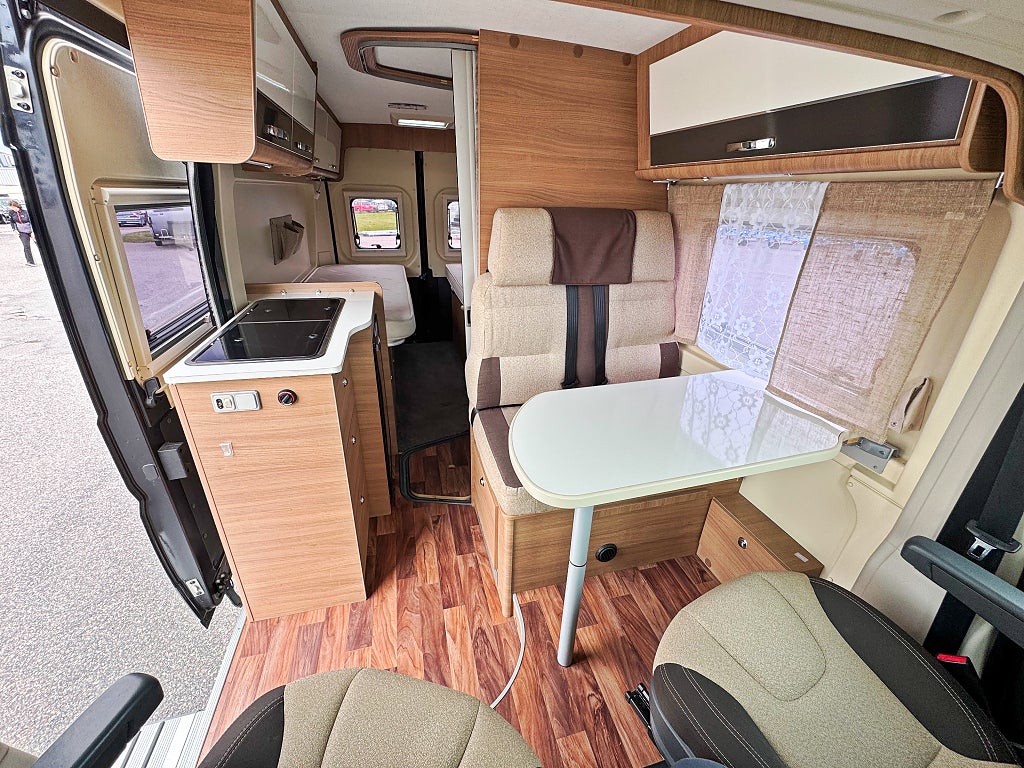 Ci Kyros 6 Experience - Långbäddar, 6m, Dieselvärmare, 3500kg