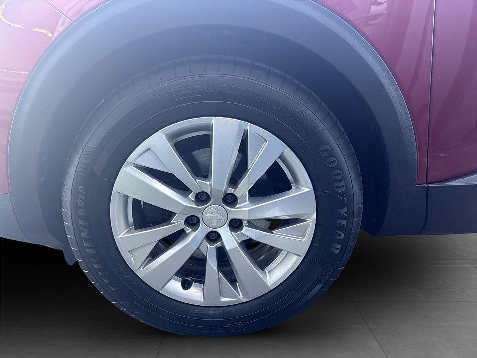 Bild på Peugeot 3008 Active Pack 1.2 PT 130hk Aut P-SENSORER NAVI