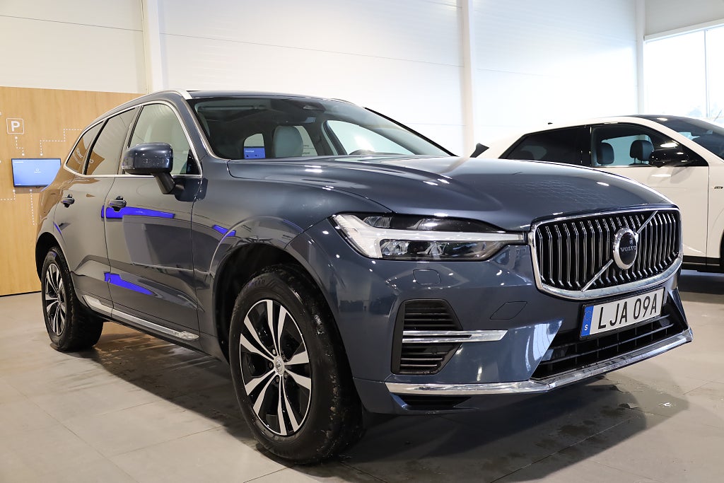 Volvo XC60 Recharge T6 350hk AWD Core Bright Pano Drag Leasbar 2023