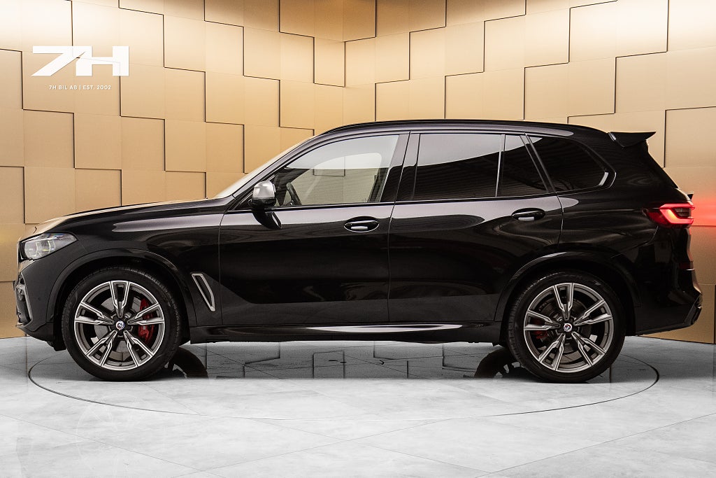 BMW X5 M50i M Sport Innovation Pano Laser H&K Komfortstolar