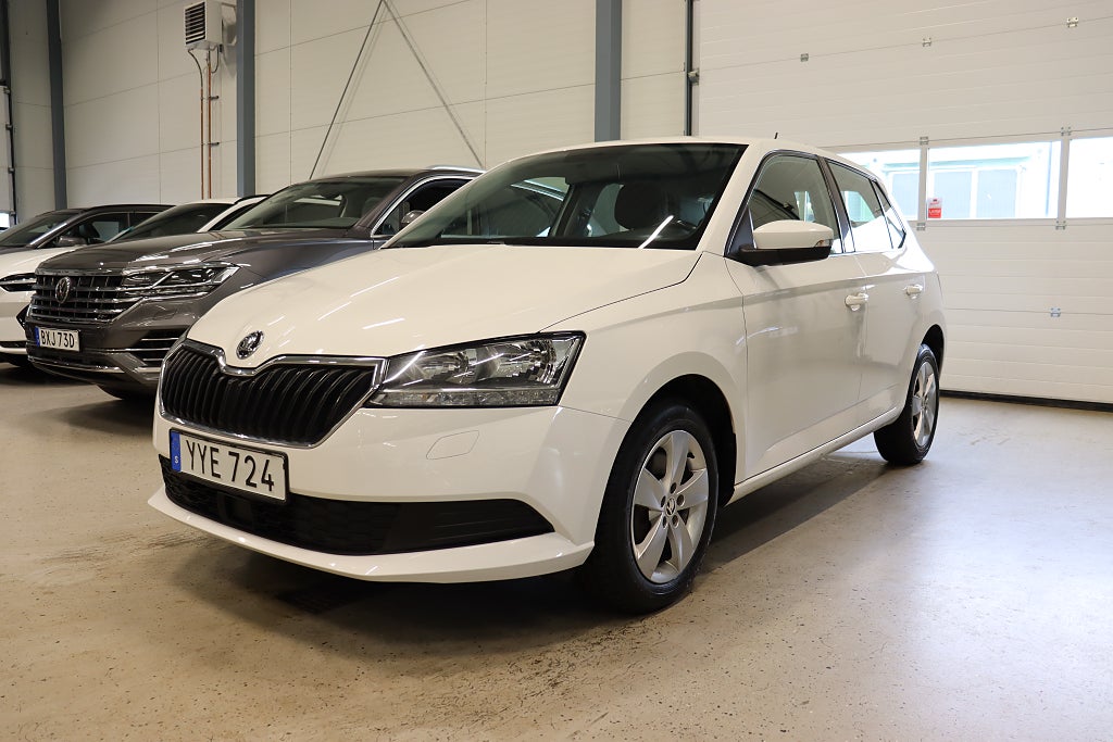Skoda Fabia 1.0 TSI Ambition M-Värm 1-Ägare Bluetooth 110hk