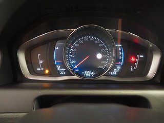 SUV Volvo XC60 21 av 28
