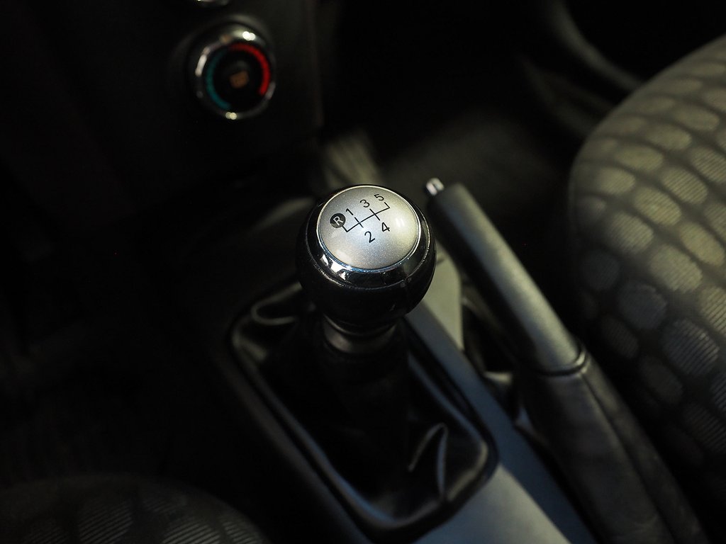 Toyota iQ 1.0 VVT-i 68hk | Låga mil | 2012