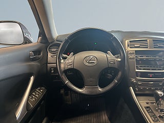 Lexus IS 250 2.5 V6 Mvärmare Kamkedja S&V-däck Farthållare – bild 9
