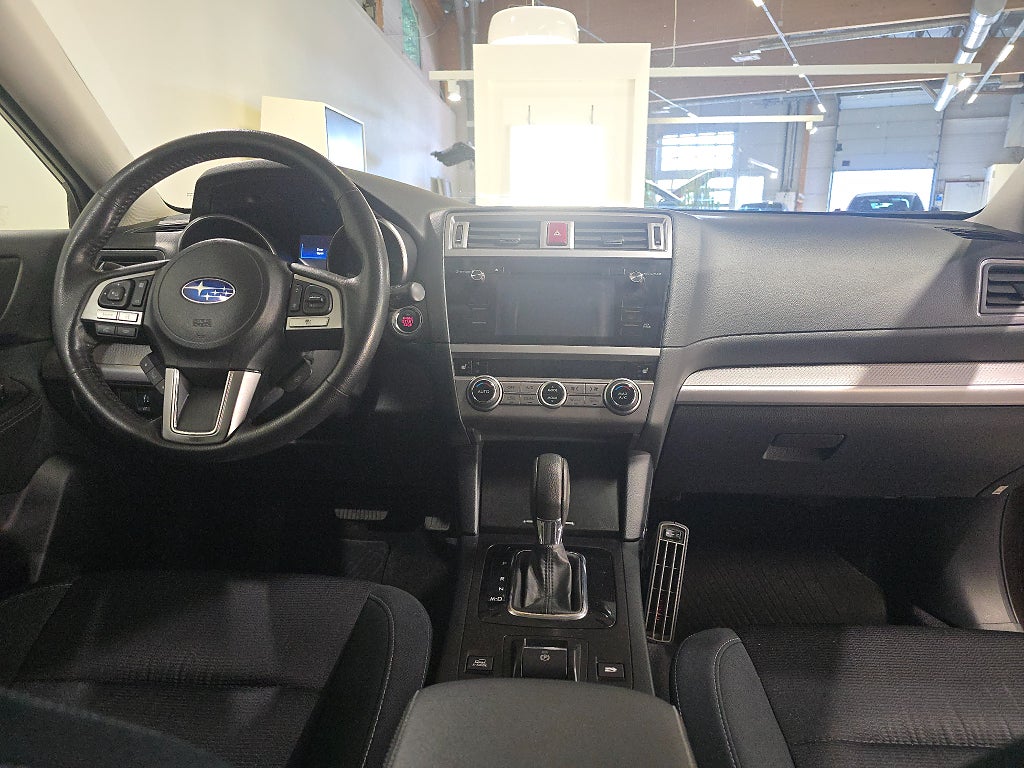 Subaru Outback 2.0 4WD Automat | Drag, M-Värm, V-Hjul