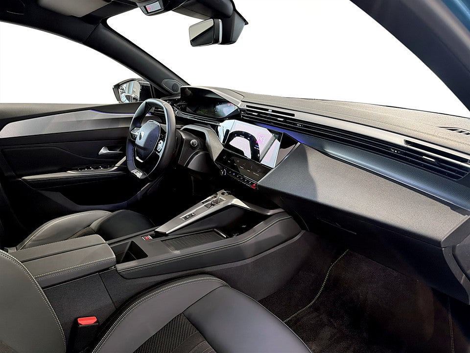 Bild på Peugeot 408 GT 1.2 PT 130hk Aut B-KAMERA ELSTOL