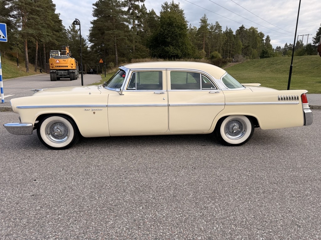 Chrysler New Yorker 1956, bild 2/10