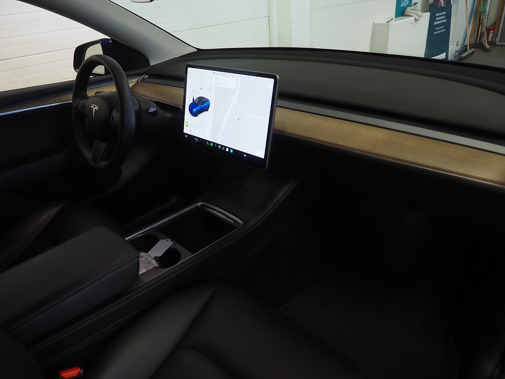 Tesla Model Y Long Range AWD 514hk | Dragkrok | Panoramaglastak | 2021
