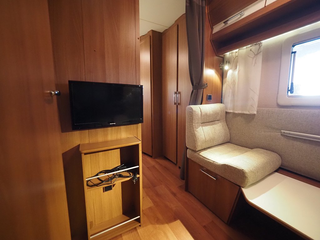 Kabe 660 Classic GDL KS Barnkammare AC ALDE Markis 2015