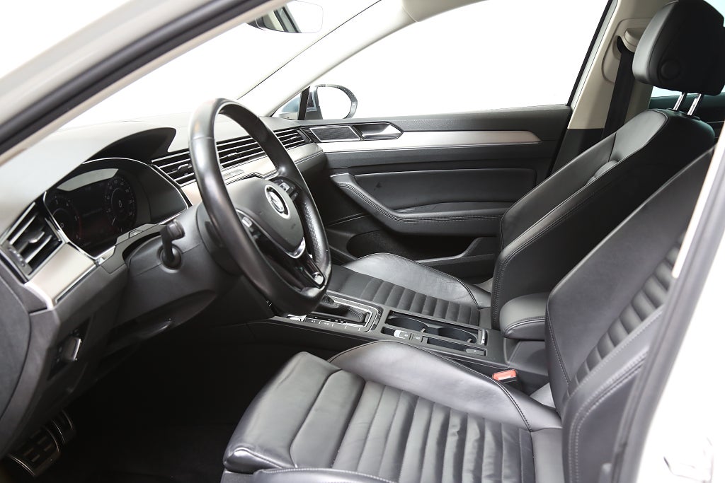 Volkswagen Passat Alltrack 2,0 TDI 190hk SCR 4Motion GT DSG Värmare Drag 2018