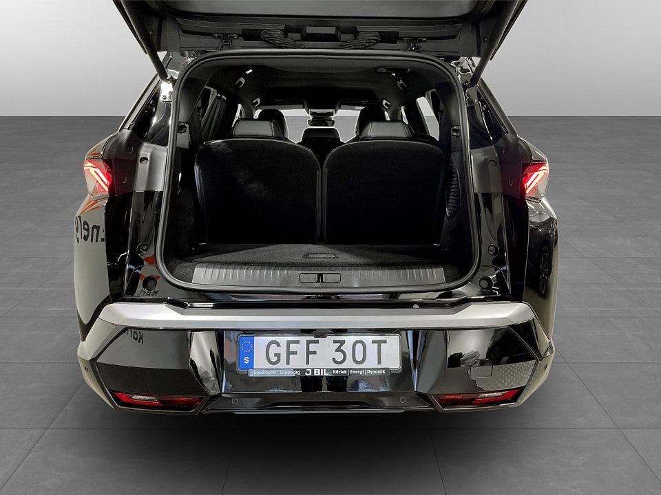 Bild på Peugeot E-5008 GT Standard Range Aut 7-SITS B-KAMERA CARPLAY 214hk