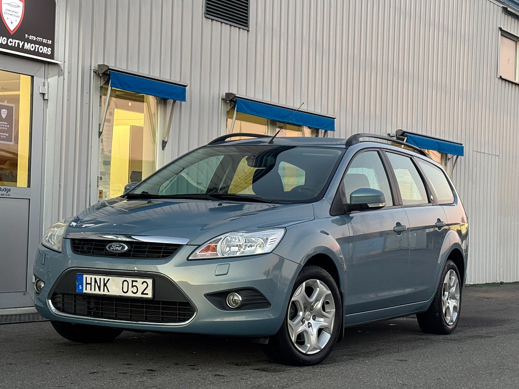 Ford Focus Kombi 2.0 Ghia Titanum Automat Rost fri