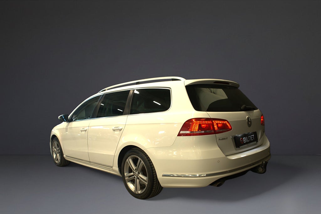 Volkswagen Passat 2.0 TDI 4M GT *3,99%* Premium R-Line Kamera Värmare
