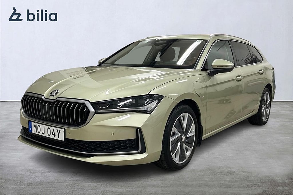 Skoda Superb iV Kombi COMBI SELECTION 1,5 TSI 204 HK 6 V