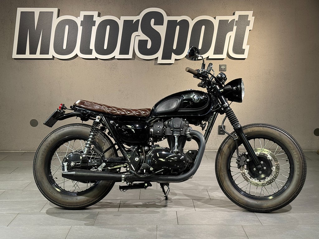 Kawasaki W800 *BLACK ELINOR* 267MIL